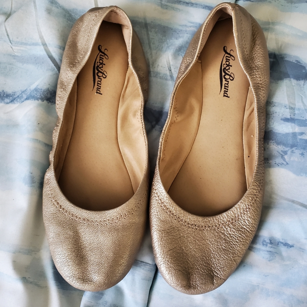 LUCKY BRAND GOLD FLATS